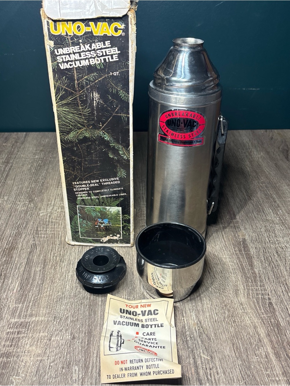 Vintage Uno-Vac Unbreakable Stainless Steel Vacuum Bottle Thermos 1QT W Box